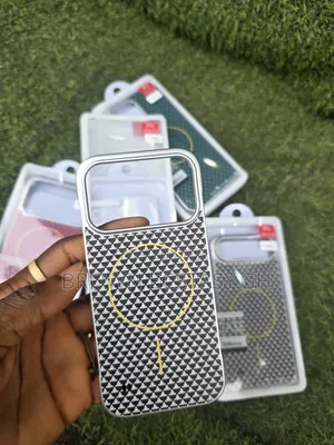 Half Cut iPhone 17 Air/17 Pro/17 Pro Max Case