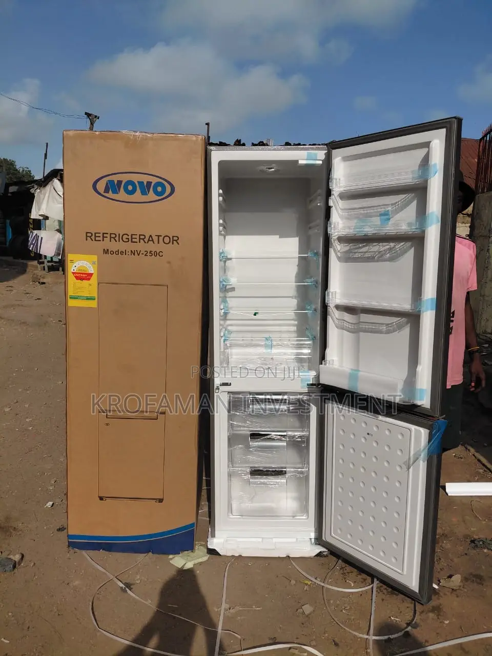 Novo 250l Bottom Freezer Fridge Combi 250c
