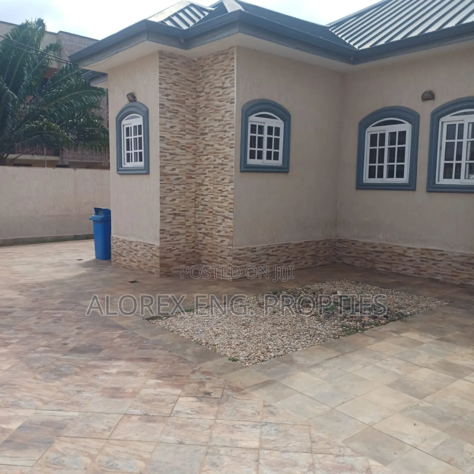 4bdrm House in $250,000, Oyarifa for sale