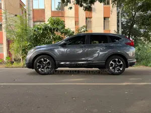 Honda CR-V Touring AWD 2018 Gray