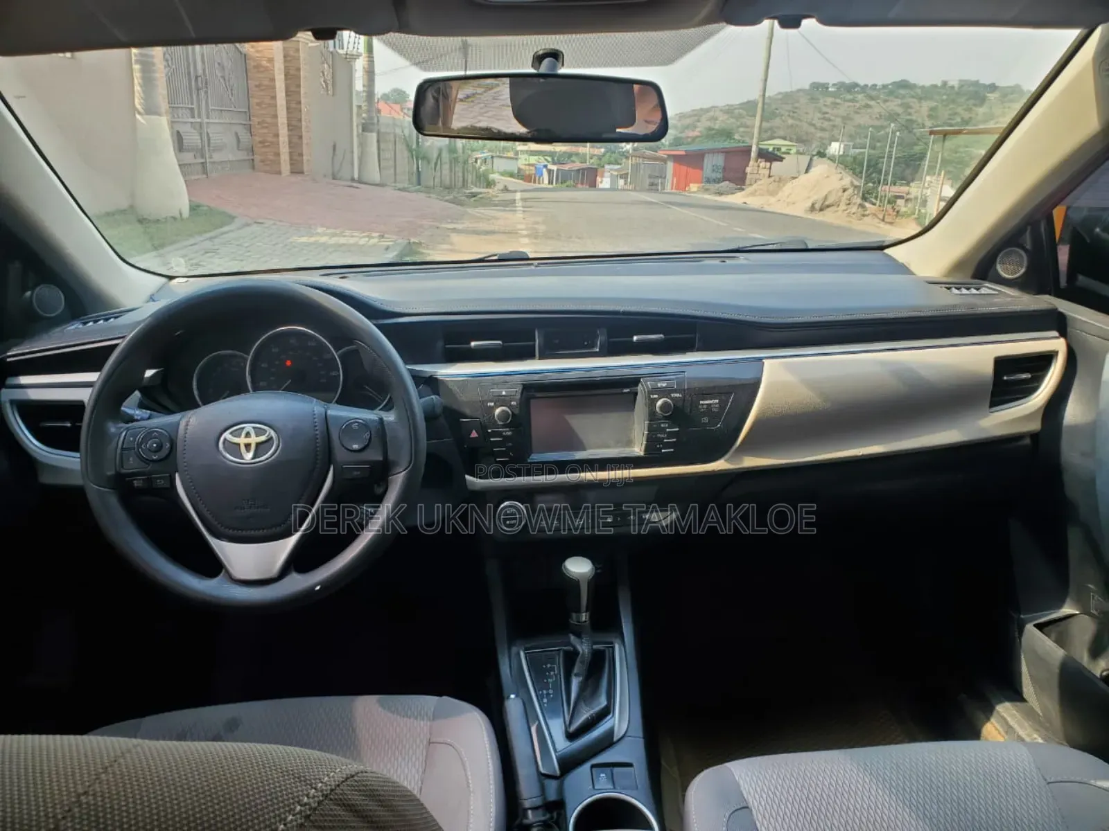 Toyota Corolla 2016 Red