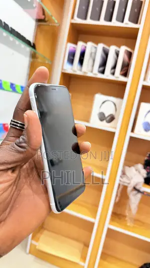 Apple iPhone XR 128 GB White