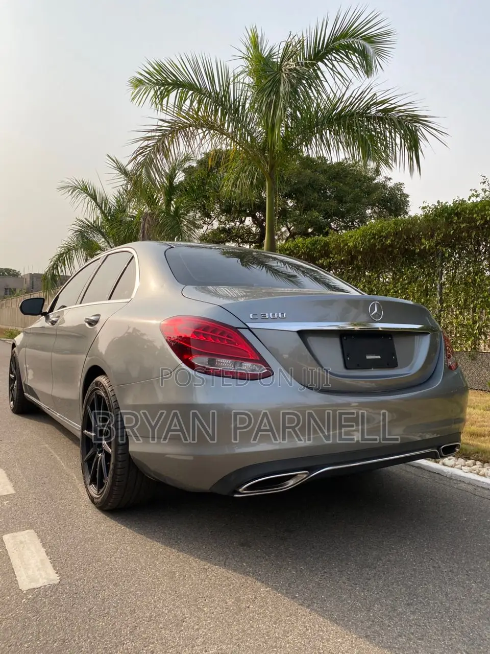 Mercedes-Benz C300 Sport 4Matic Sedan AWD (2.0L 4cyll 7A) 2016 Gray