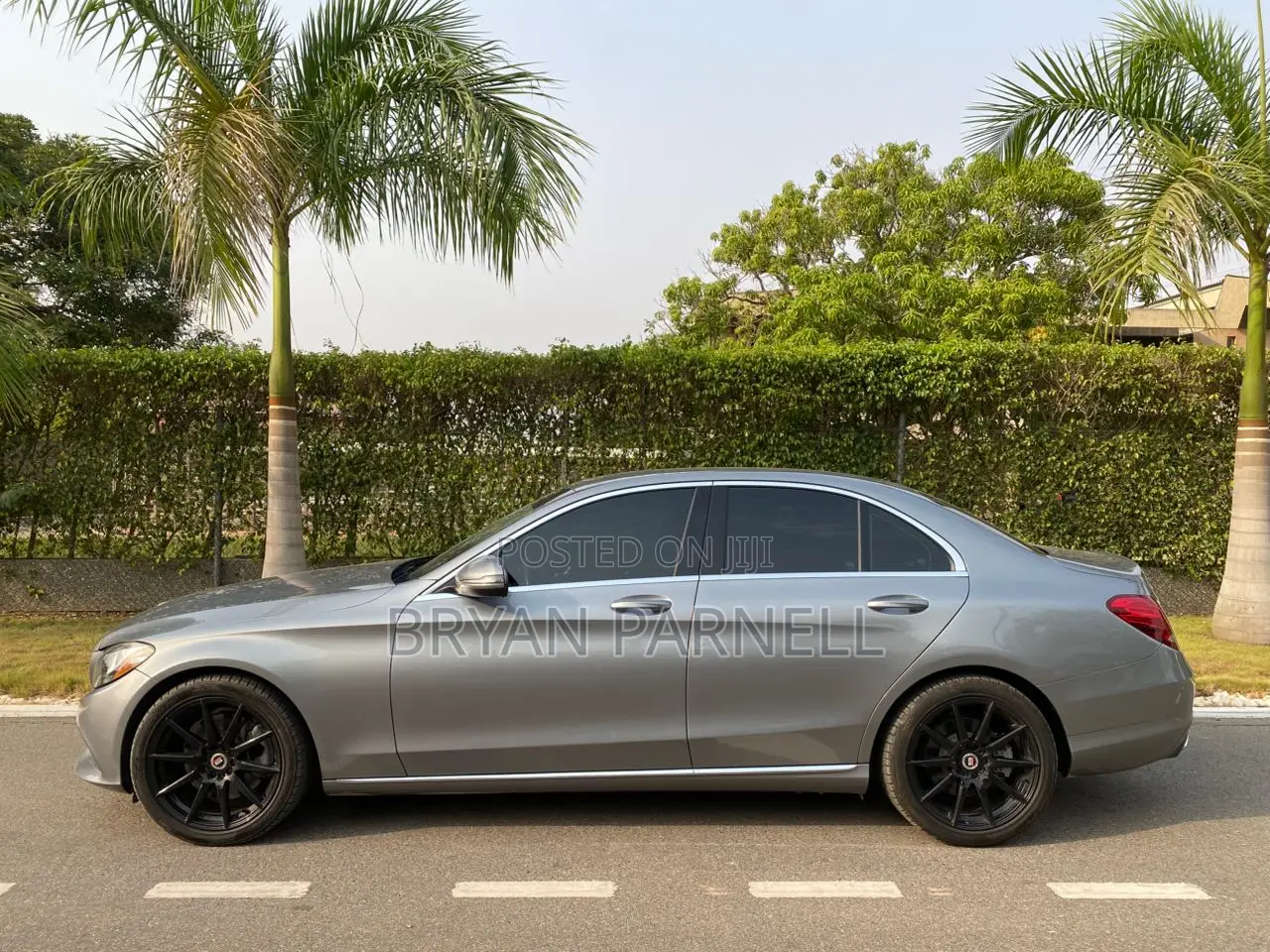 Mercedes-Benz C300 Sport 4Matic Sedan AWD (2.0L 4cyll 7A) 2016 Gray