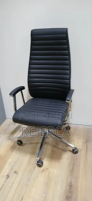 Adjustable Office Swivel Chair