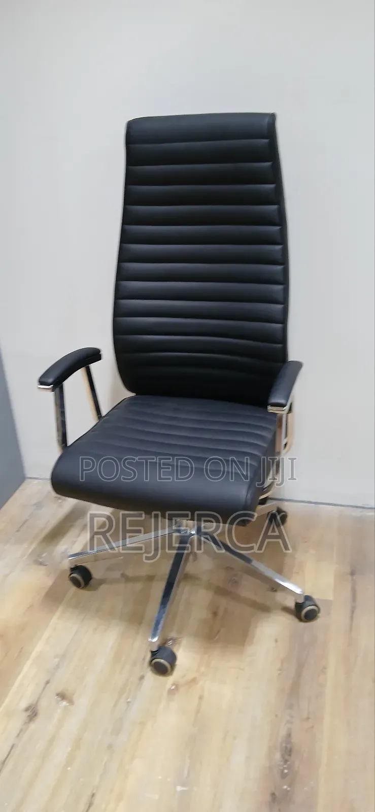 Adjustable Office Swivel Chair