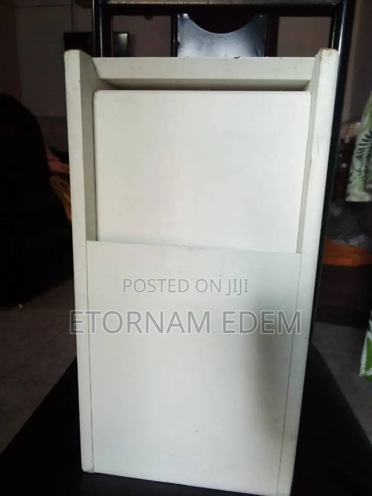 5 Bose Cube Surround Speakers