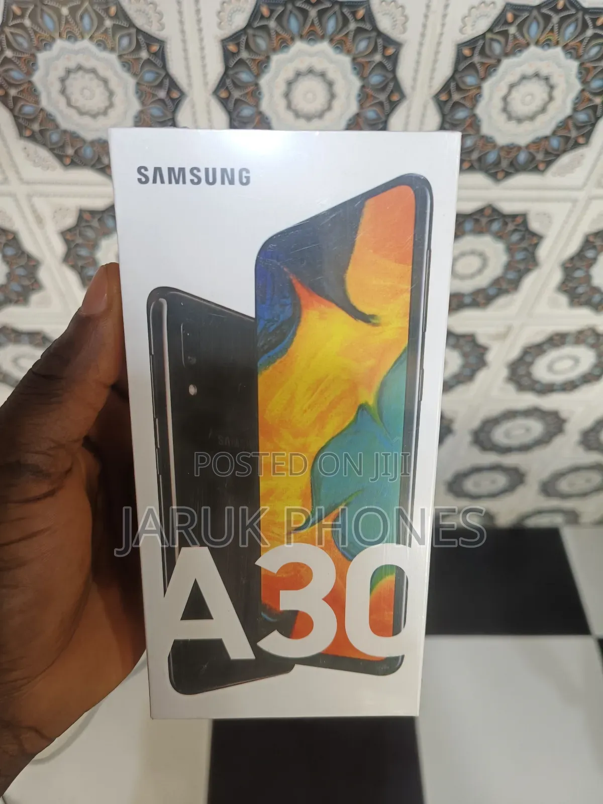 New Samsung Galaxy A30 64 GB Black