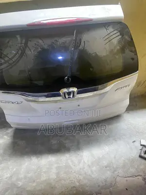 Honda CRV 2016 Boat Available