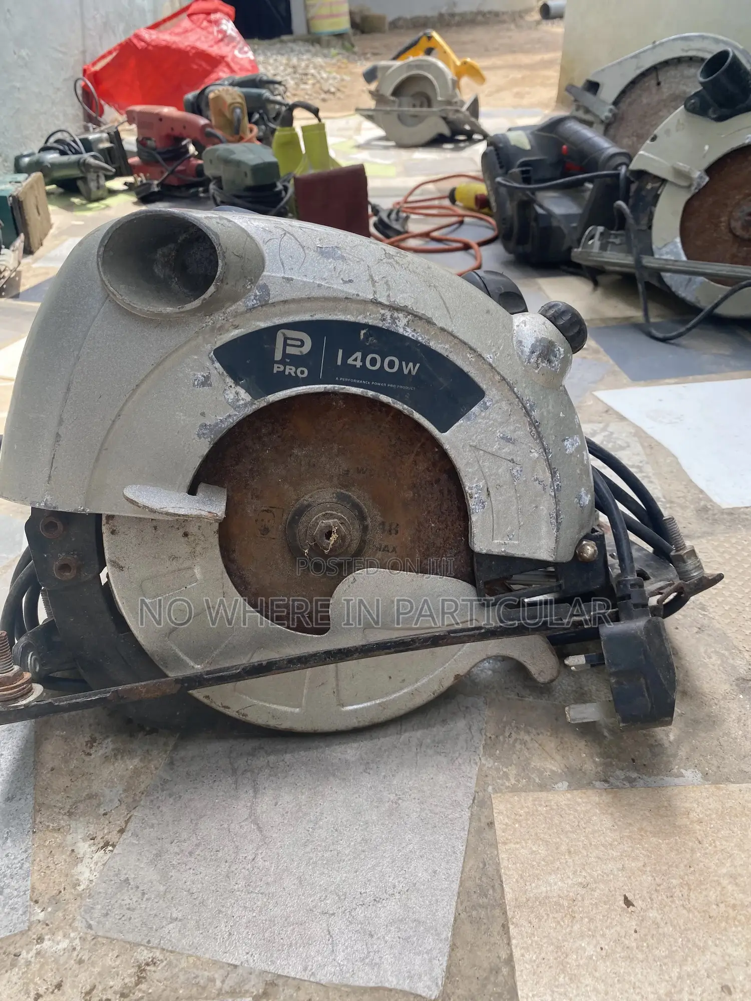 "Pro" Brand 1400w Circular Saw.