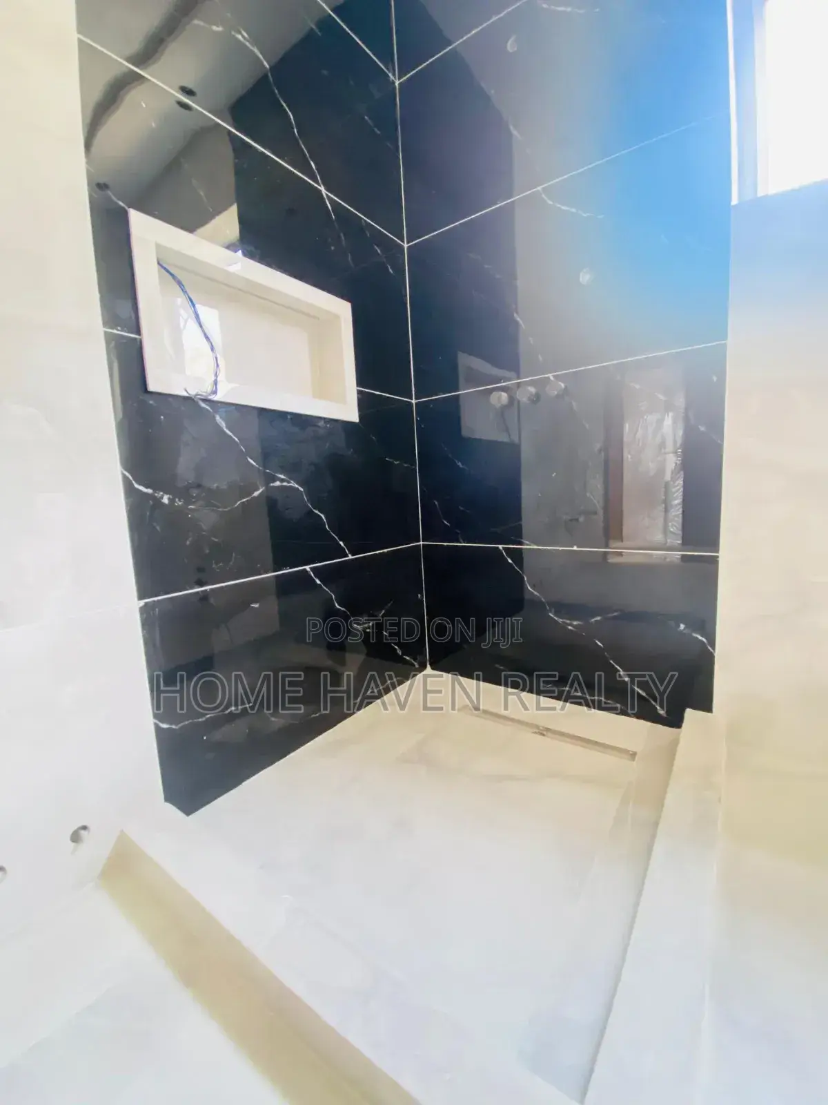 4bdrm House in Haasto Atomic, Haatso for sale