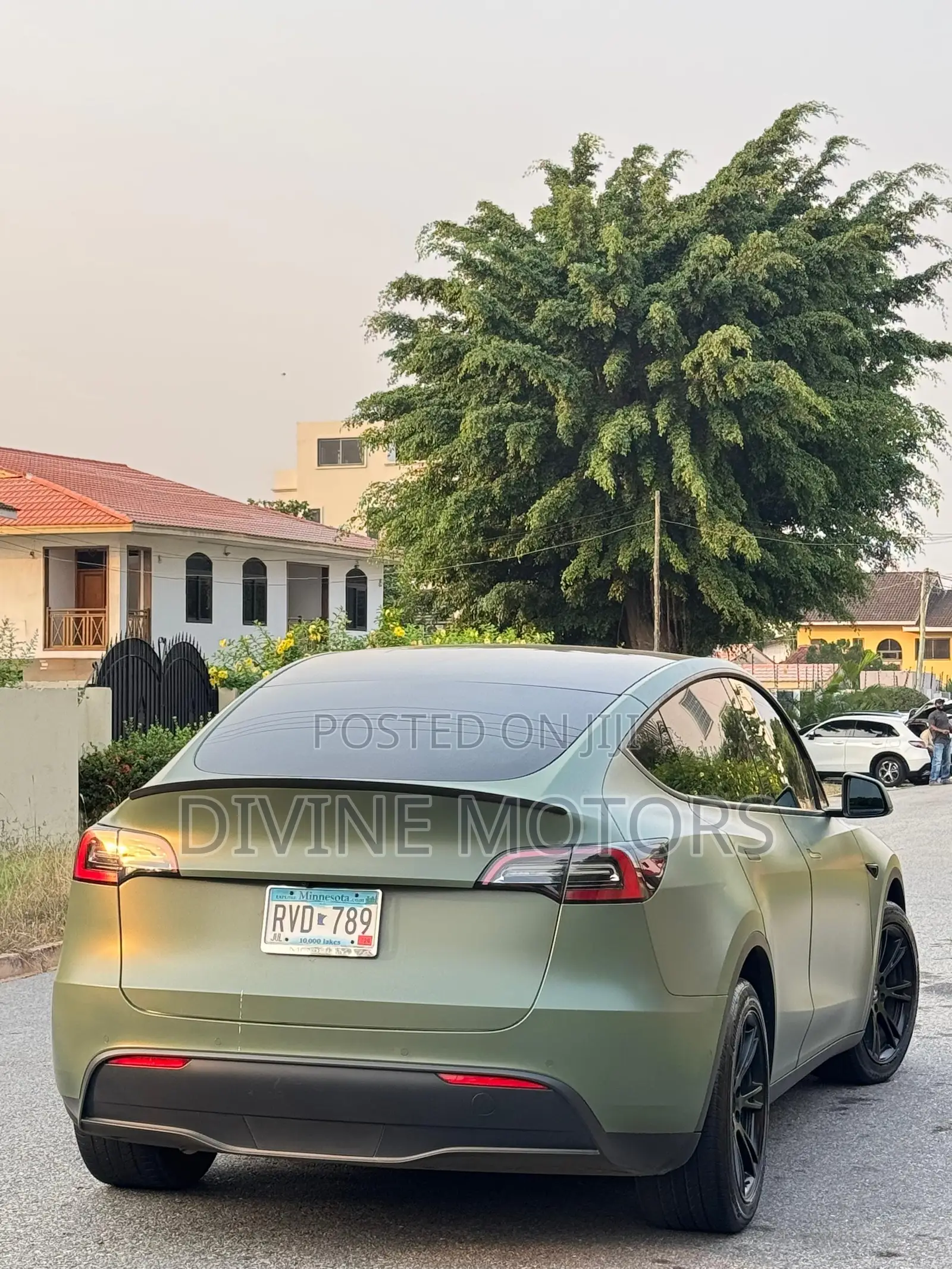 Tesla Model Y 2022 Green