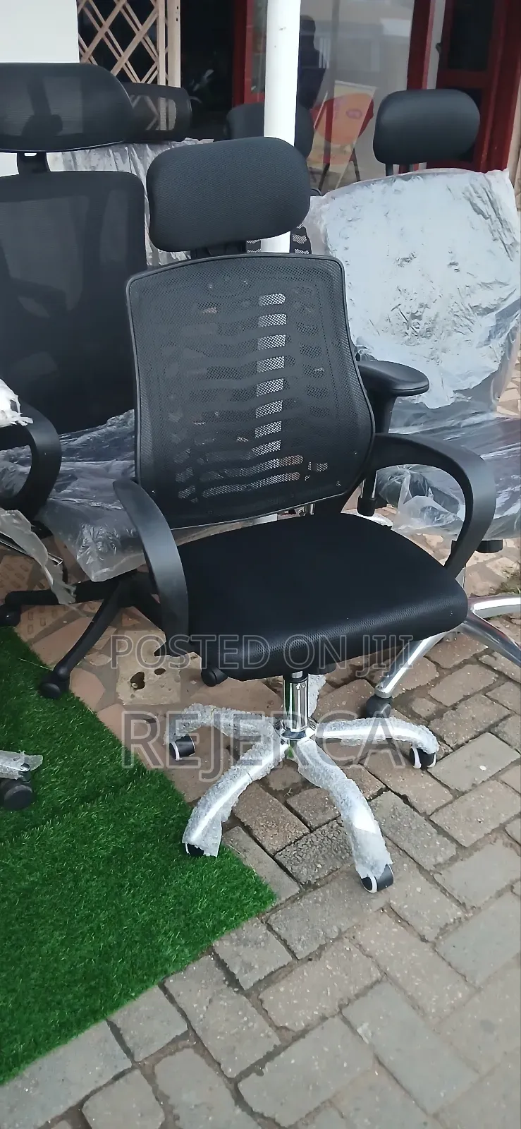 Adjustable Office Swivel Chair