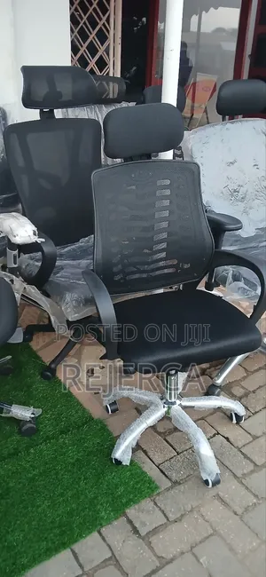 Adjustable Office Swivel Chair