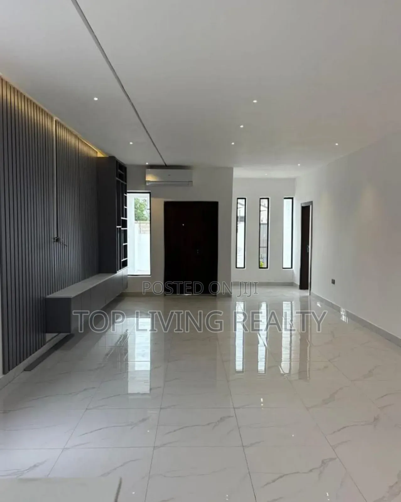 3bdrm Bungalow in Lakeside, Ashaley Botwe for sale