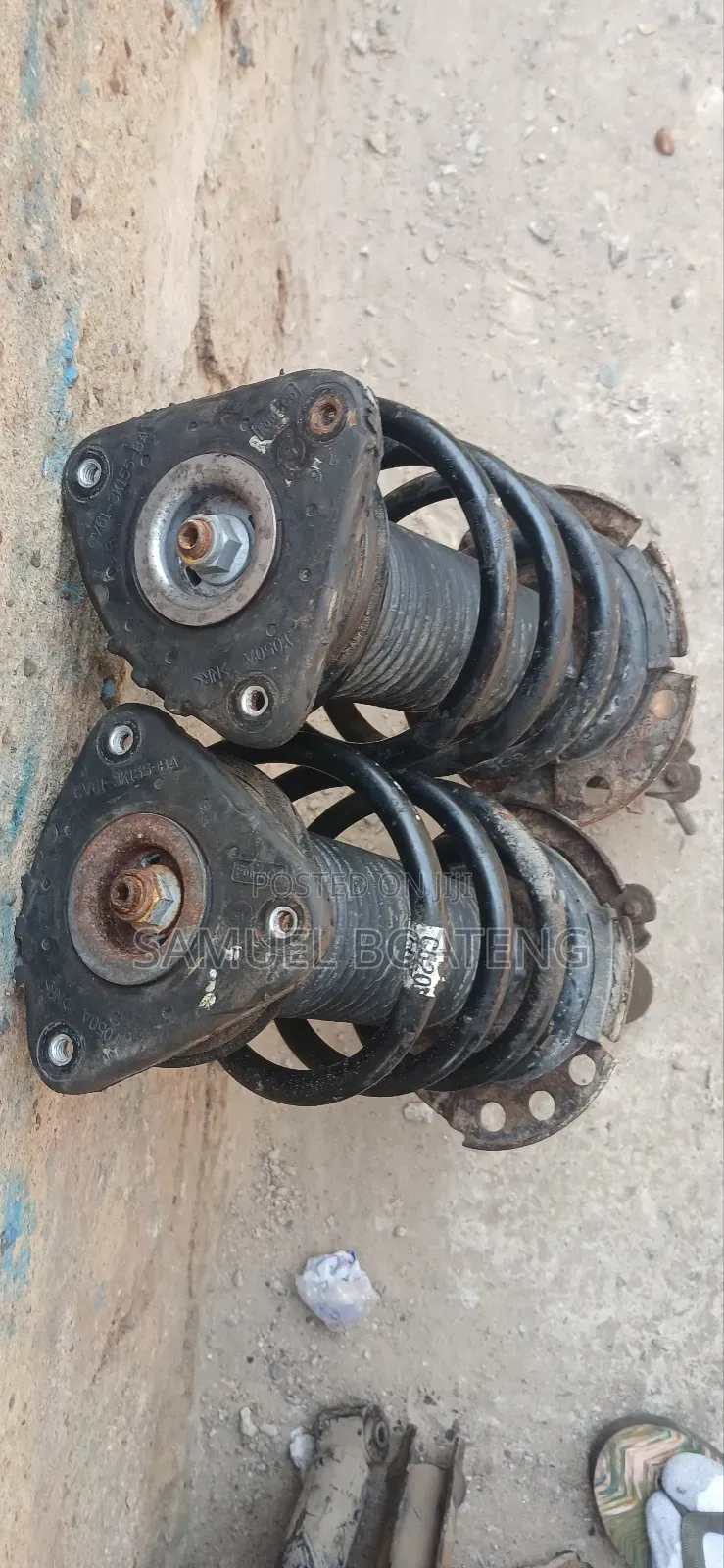 Ford Escape 2014 to 2017 Front Shocks