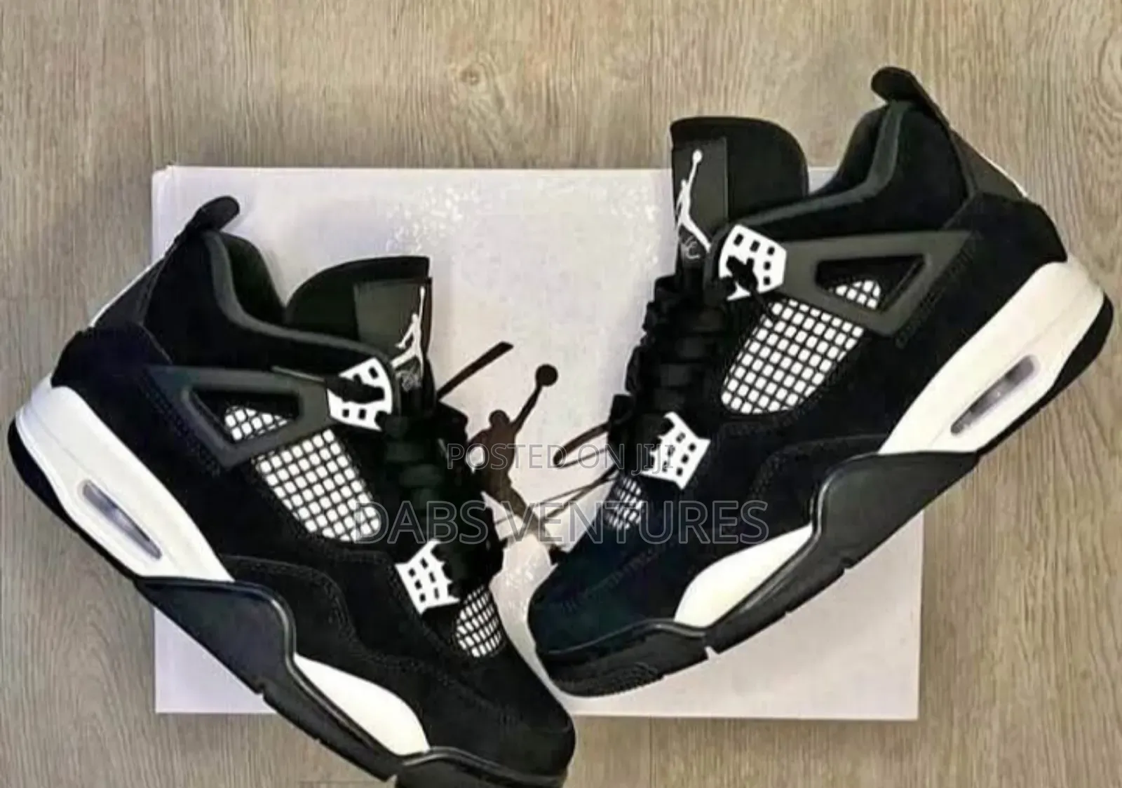 Celebrity Kids Jordan Sneakers .Size 30-35