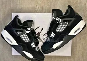 Celebrity Kids Jordan Sneakers .Size 30-35