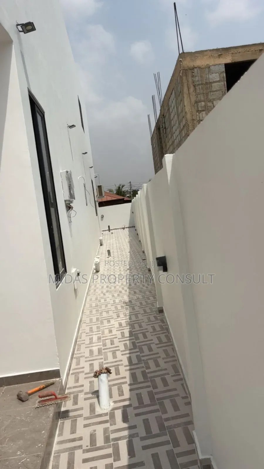 4bdrm House in Lakeside Estates for sale