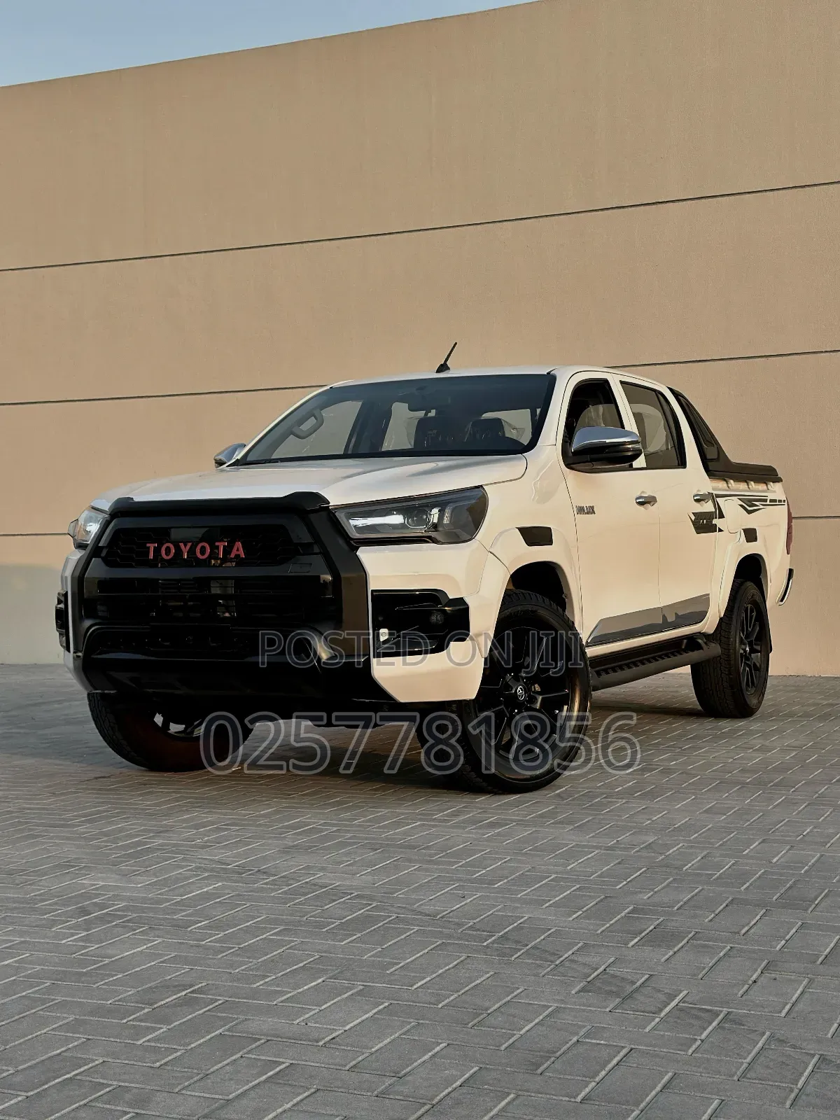 Toyota Hilux Revo Double Cab Deisel 2.4 AWD 2022 White