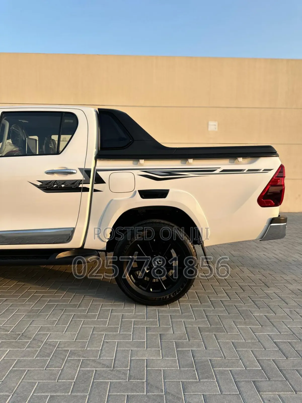 Toyota Hilux Revo Double Cab Deisel 2.4 AWD 2022 White
