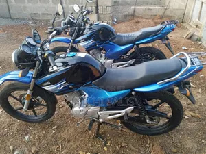 New Yamaha YBR125 2025 Blue