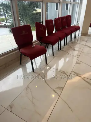 4bdrm Block of Flats in Gifted Hands Estate, CP for rent