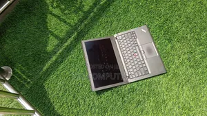 Laptop Lenovo ThinkPad X270 8GB Intel Core I5 HDD+SSD 256GB