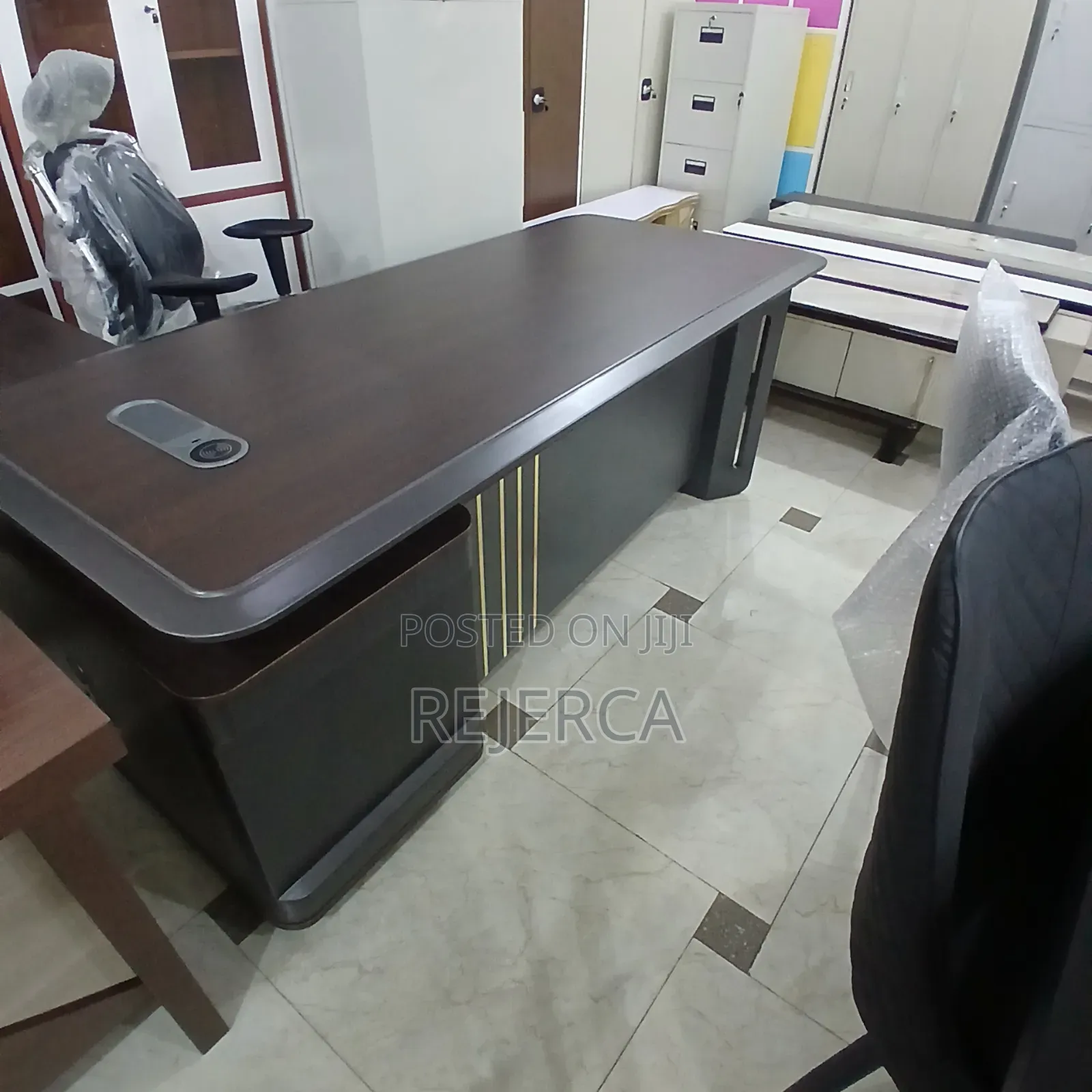 Exexecutive L Shaped Desk
