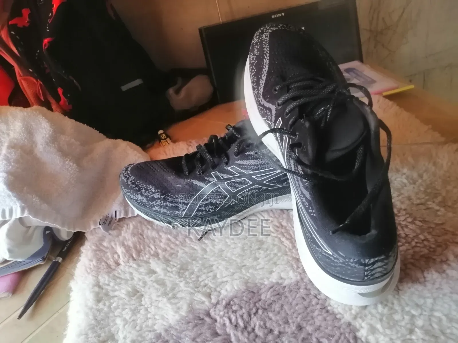 Black Sneakers