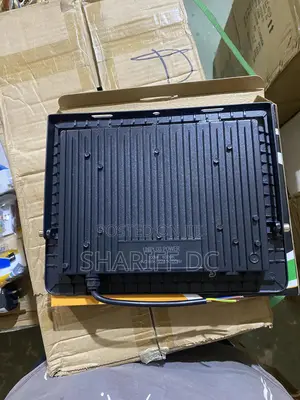 Floodlight 100w.