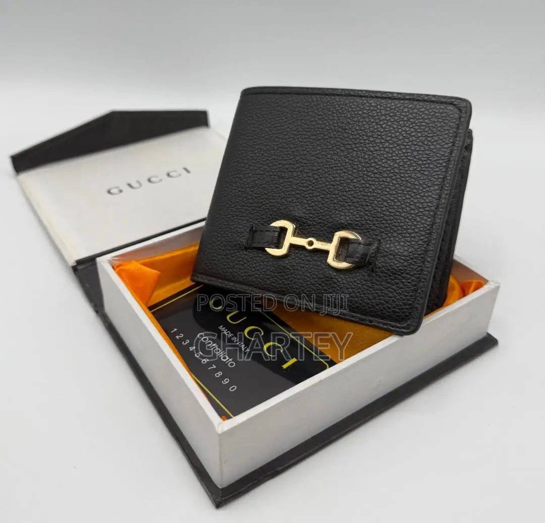 Men’S Pocket Wallet in Box Available as Seen
