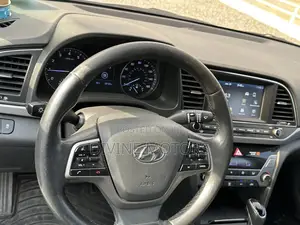 Hyundai Elantra 2018 Gray