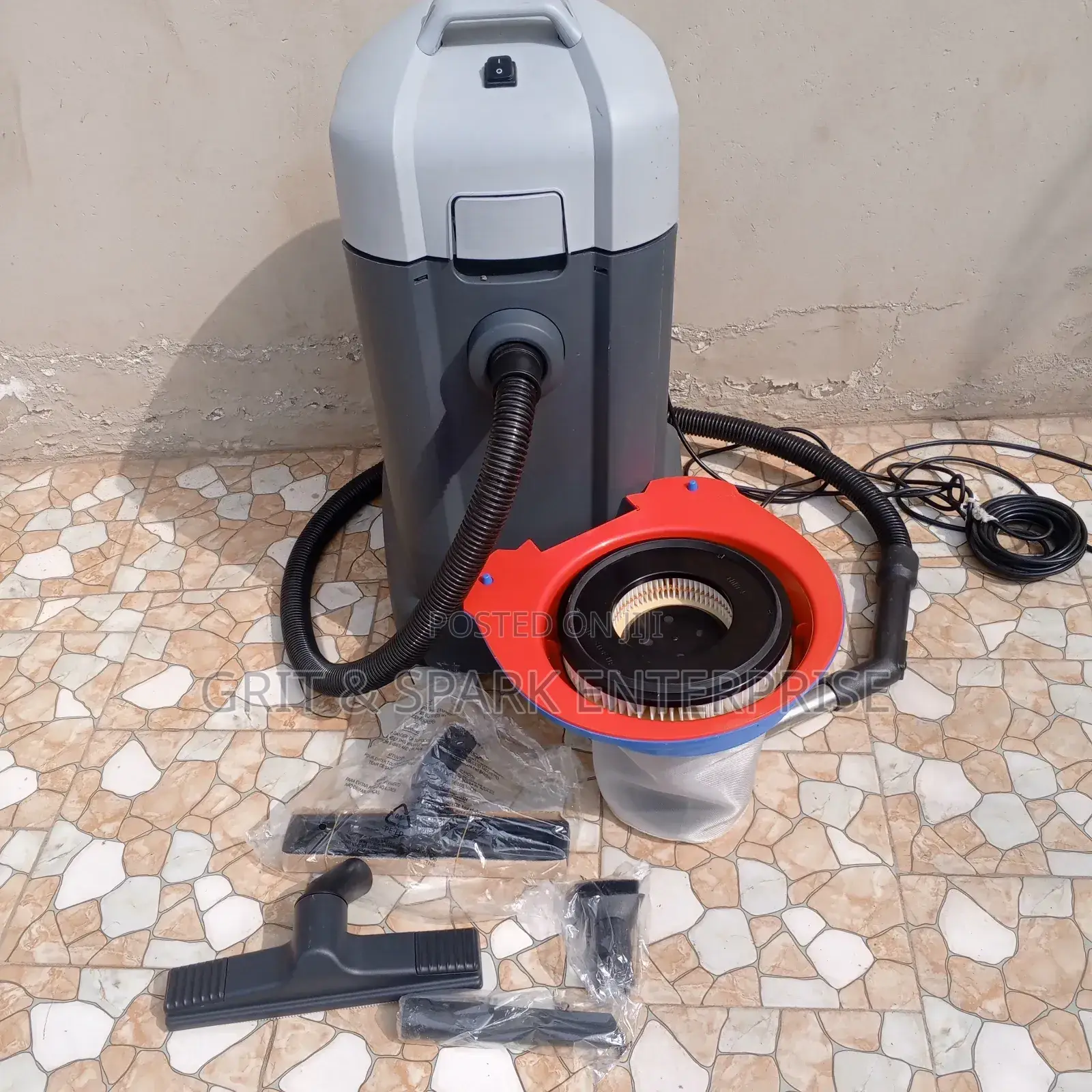 Nilfisk Vl 500 Wet Dry Industrial Vacuum Cleaner From Uk (Brand New)