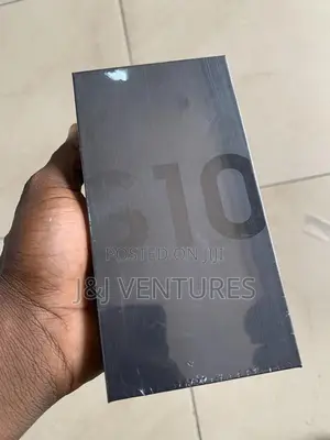 New Samsung Galaxy S10 128 GB Blue