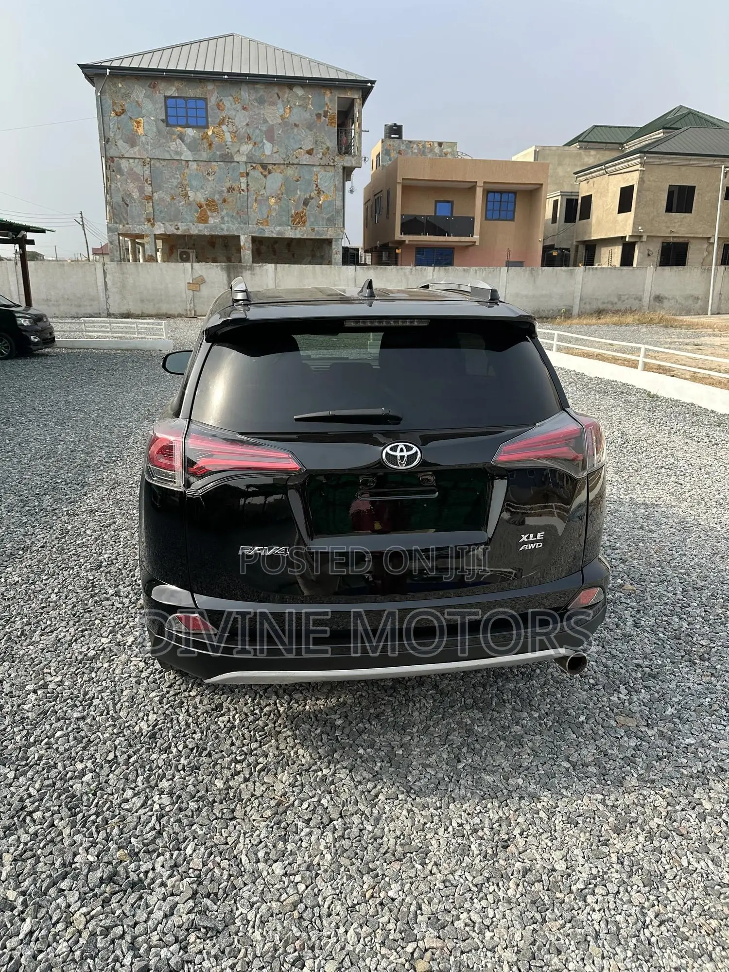 Toyota RAV4 XLE AWD (2.5L 4cyl 6A) 2017 Black