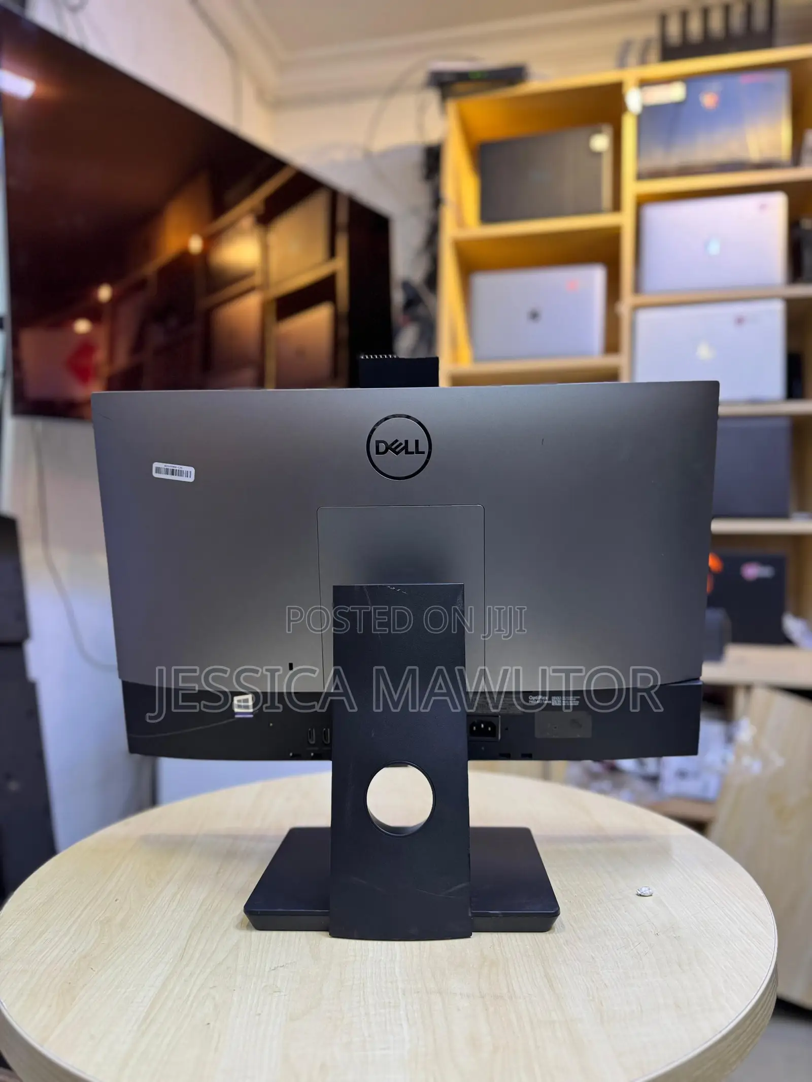 Desktop Computer Dell OptiPlex 7460 8GB Intel Core I7 SSD 256GB