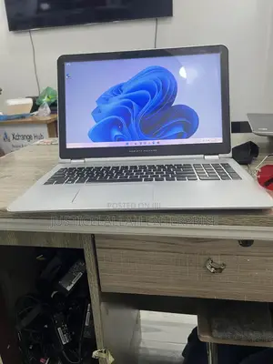 Laptop HP Envy x360 8GB Intel Core i5 SSD 256GB