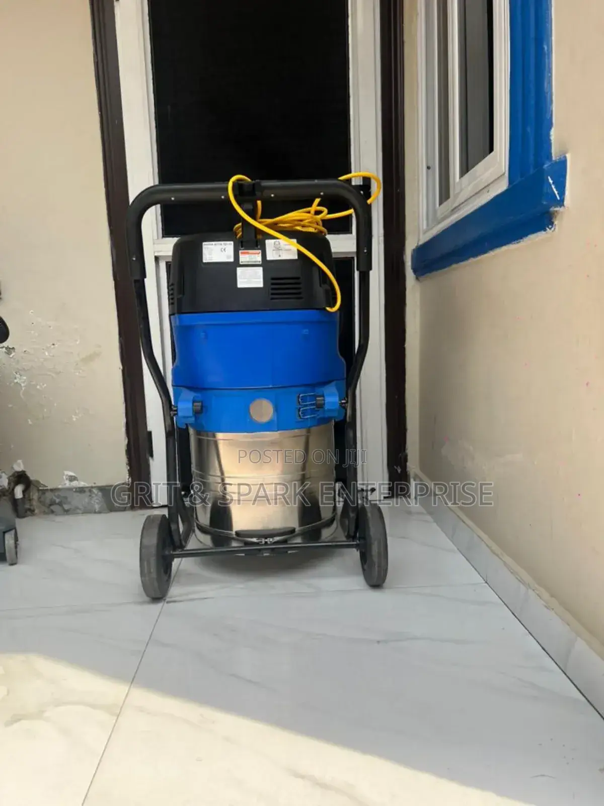 70l Industrial Nilfisk Attix 7 Wet Dry Vacuum Cleaner From The Uk