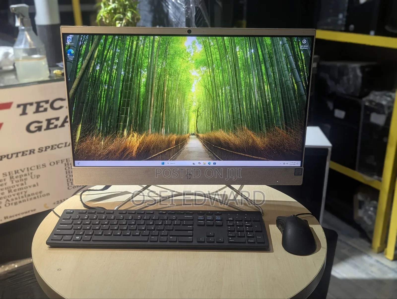 Desktop Computer HP 200 G4 All-in-One 8GB Intel Core I3 SSD 256GB