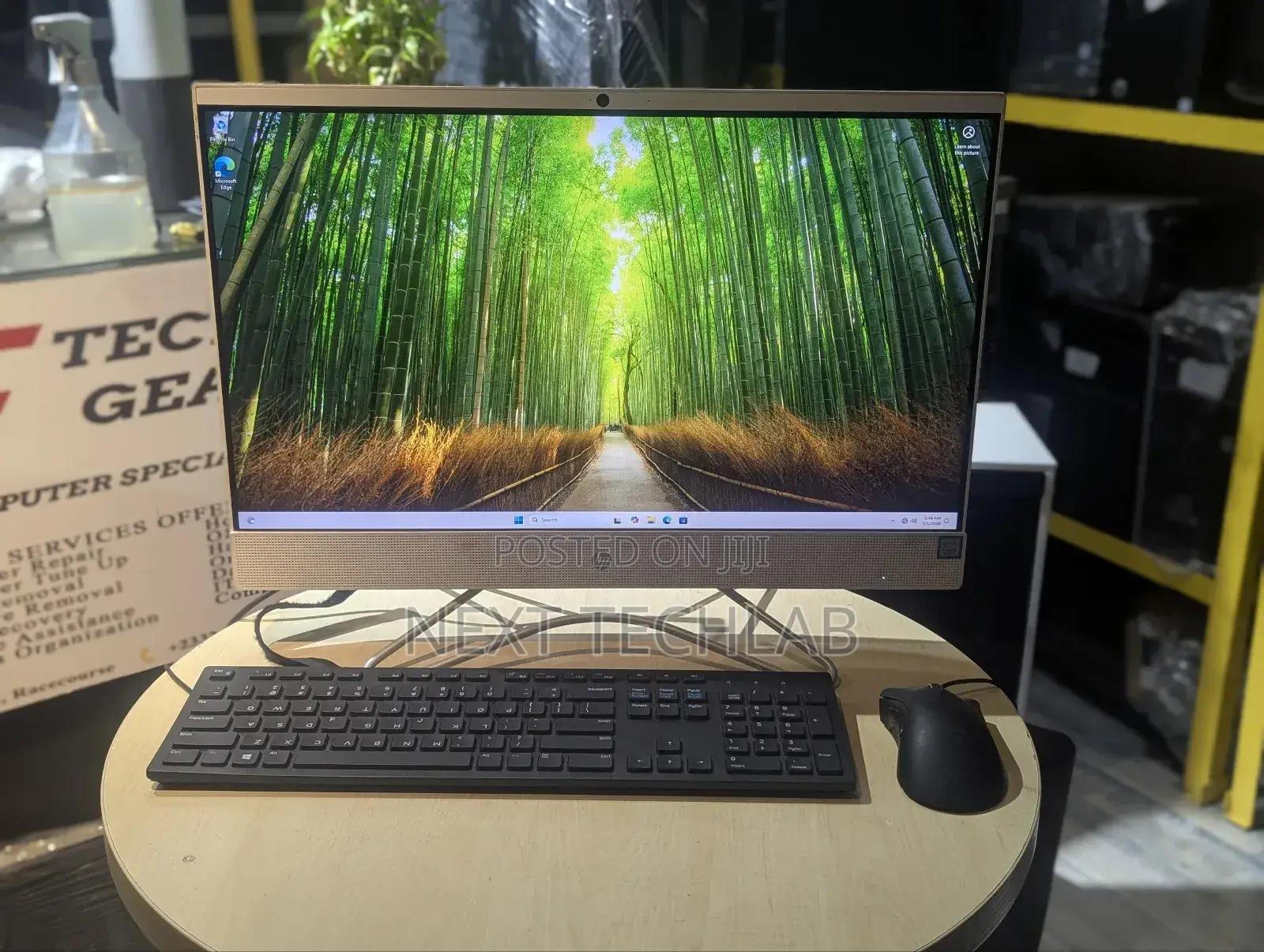 Desktop Computer HP 200 G4 All-in-One 8GB Intel Core I3 SSD 256GB
