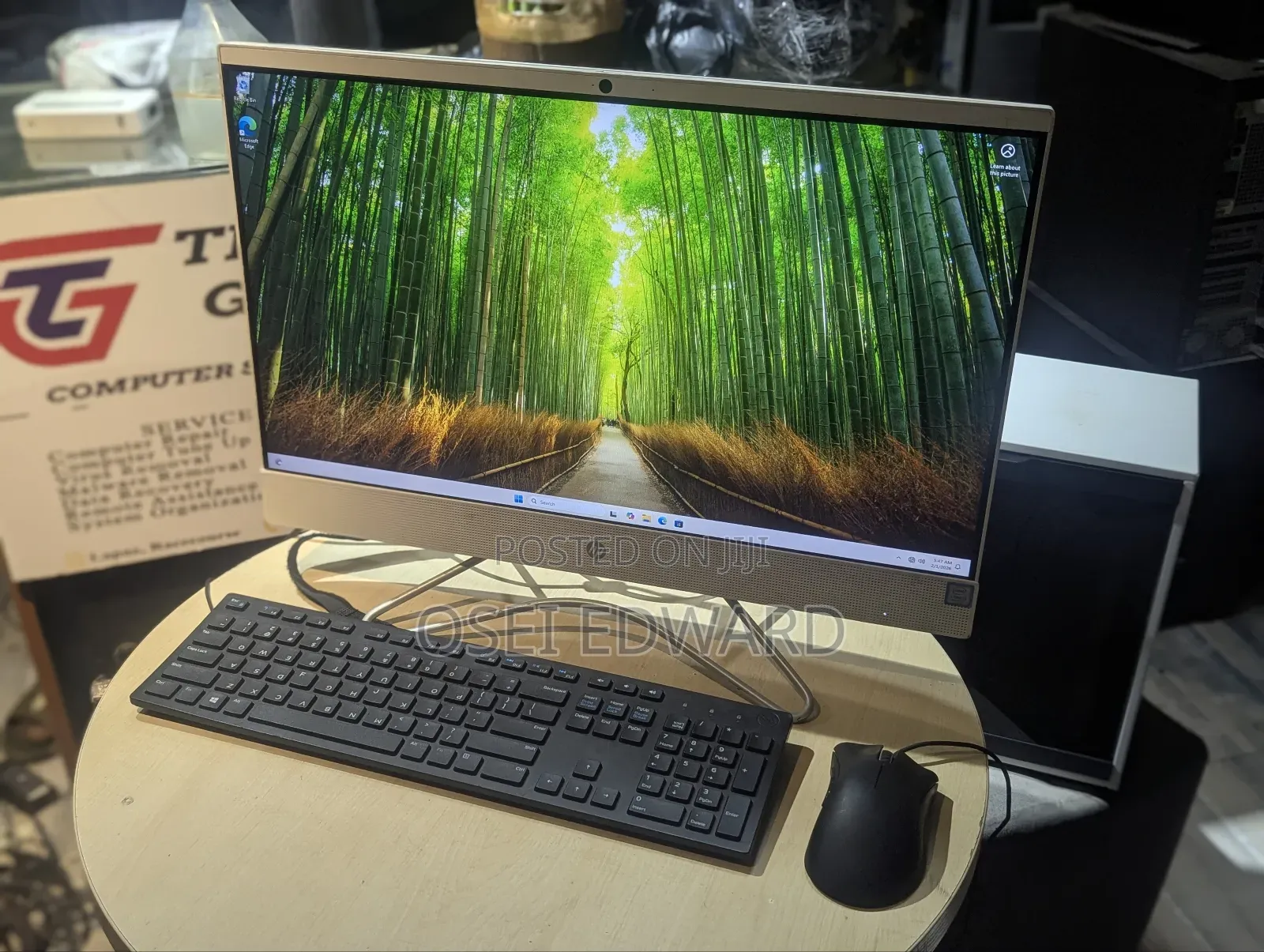 Desktop Computer HP 200 G4 All-in-One 8GB Intel Core I3 SSD 256GB