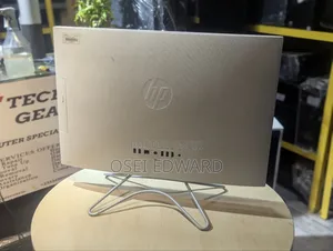 Desktop Computer HP 200 G4 All-in-One 8GB Intel Core I3 SSD 256GB