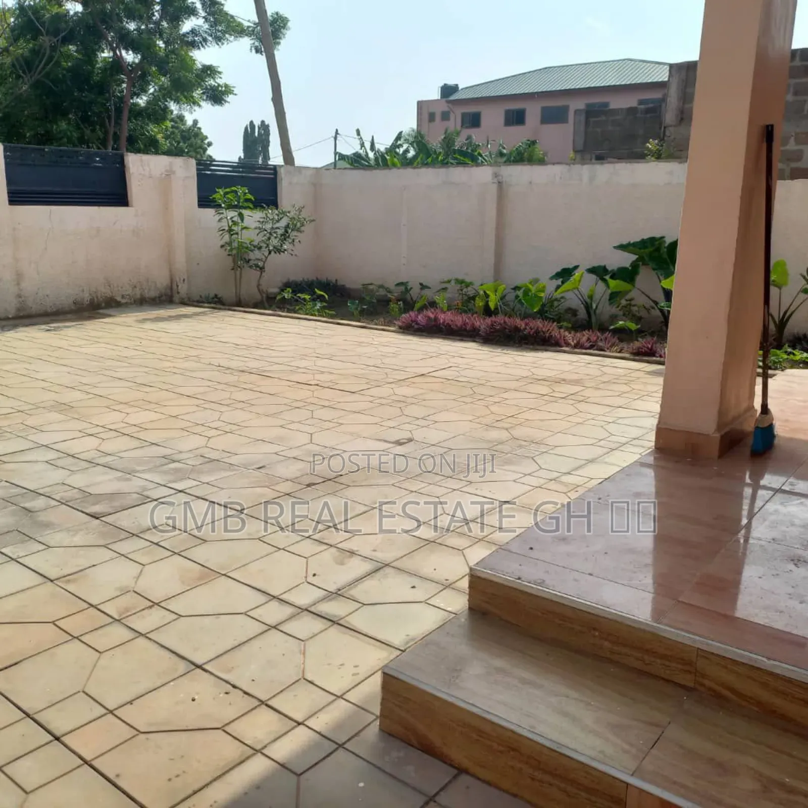 2bdrm House in Abokobi Junction for sale