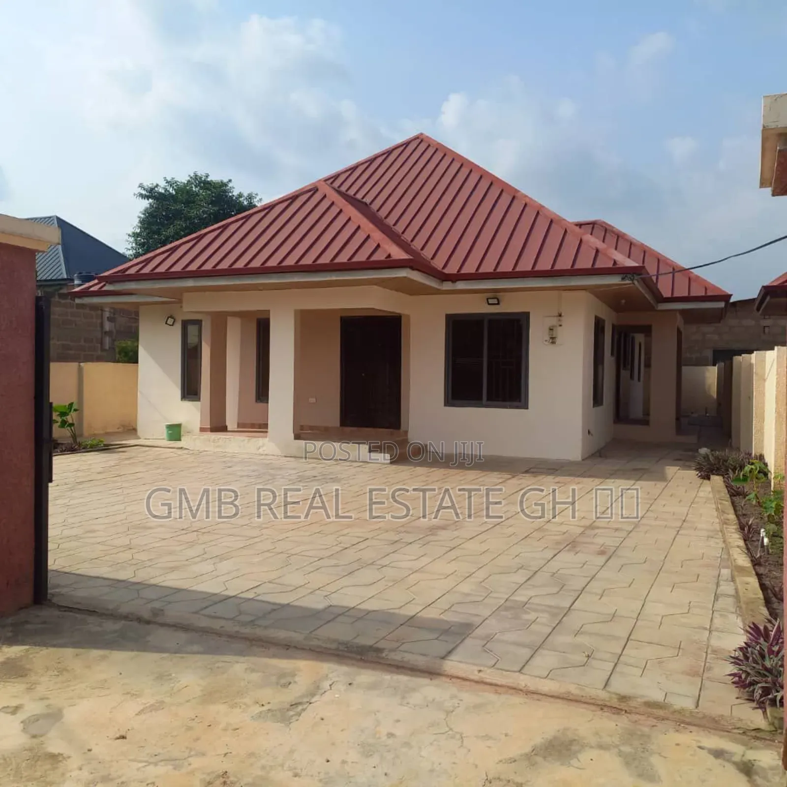 2bdrm House in Abokobi Junction for sale