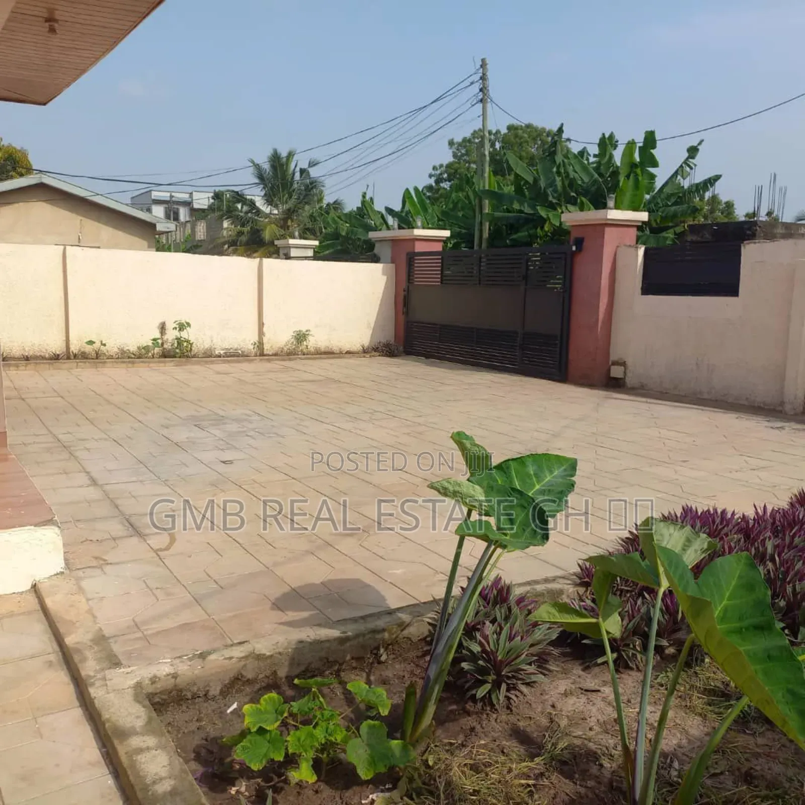 2bdrm House in Abokobi Junction for sale