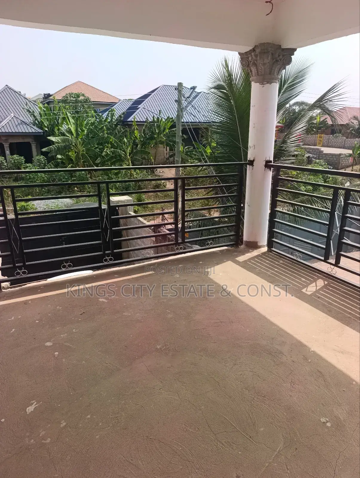 4bdrm House in West Home Restaurant, Pokuase for sale