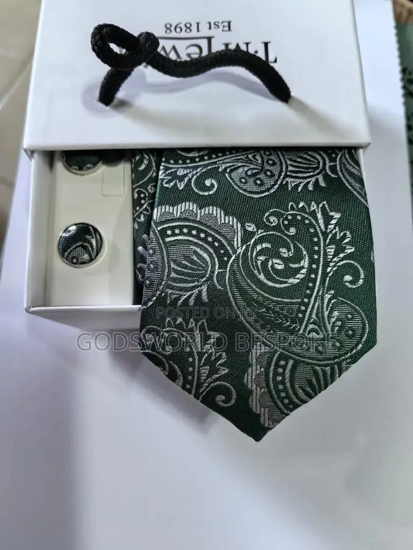 Flying Ties
