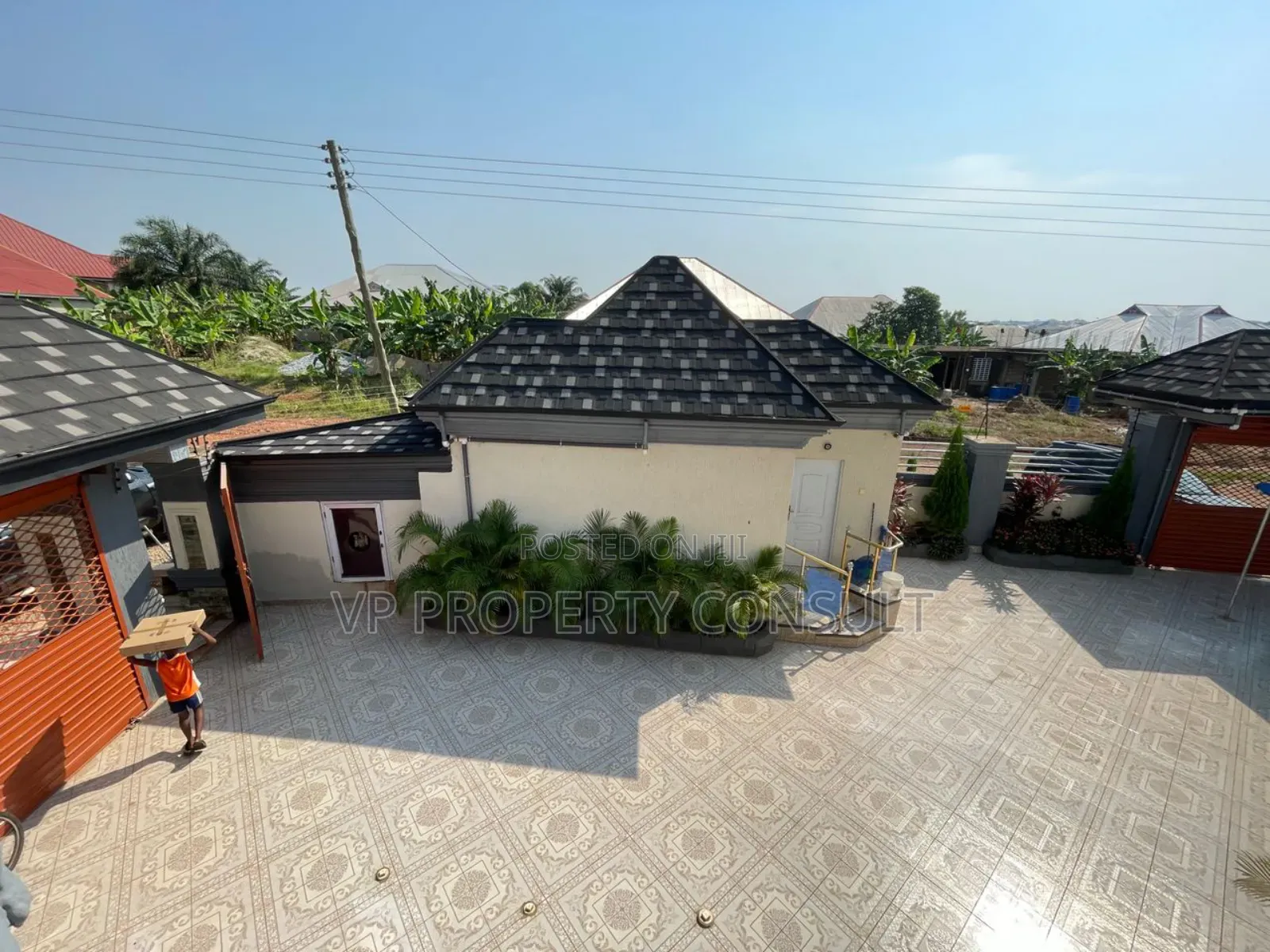 Furnished 7bdrm House in Atwima Nwabiagya for sale