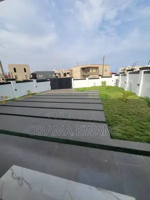 4bdrm Maisonette in Gringo Lynks Premium, Tseaddo for sale
